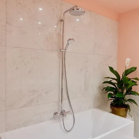 B&B Baron Osy Suite Second Street Antwerp