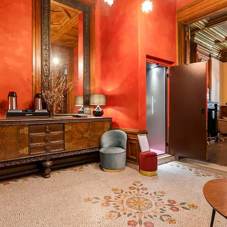 B&B Baron Osy Suite Second Street Apartment Antwerp